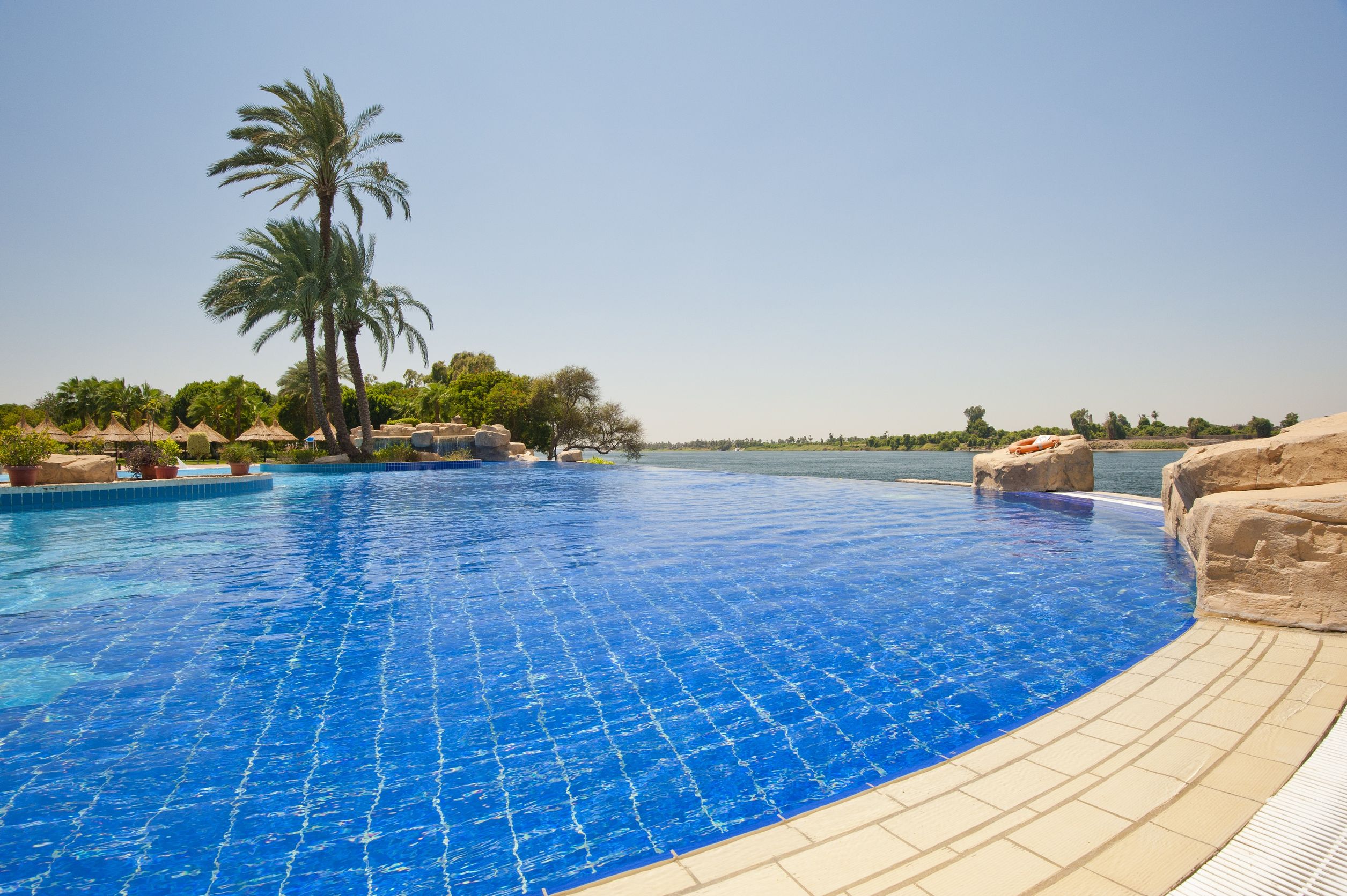 How Pool Tile Cleaning Transforms Stained Tiles into Sparkling Backyard Features in Dallas, TX