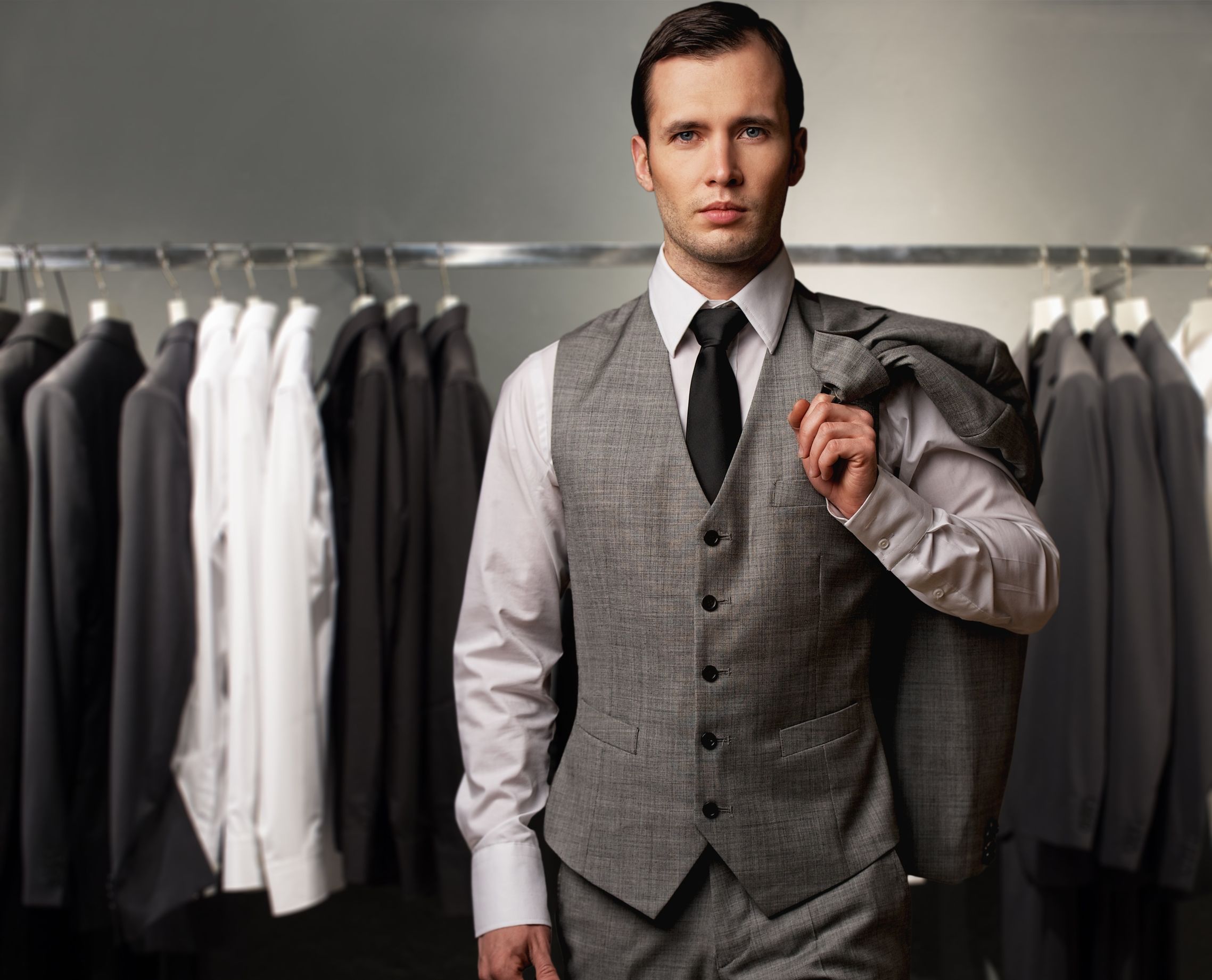 Choosing the Perfect Wedding Suit in Virginia Beach VA for Unforgettable Coastal Ceremonies