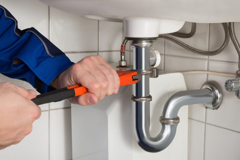 The Benefits of Hiring a Licensed Plumber for Home Plumbing Repairs