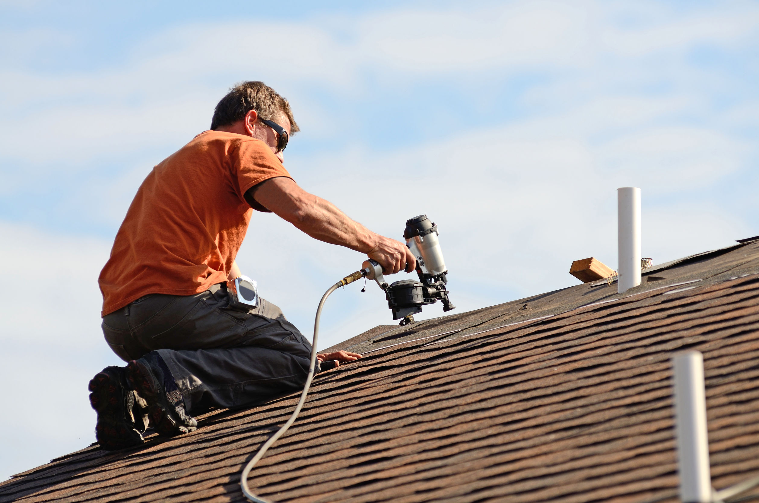 Common Signs You Need Roofing Replacement Services in Asheville, NC, Right Now