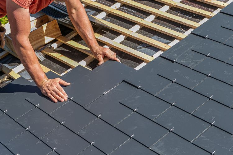 Common Signs You Need a New Roof Prairie Village KS Homeowners Cant Ignore